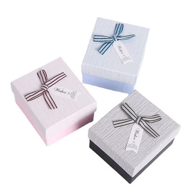 Ib Xyoo Khoom Plig Box rau Cov khub niam txiv