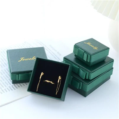 Necklace thiab Earring Gift Box